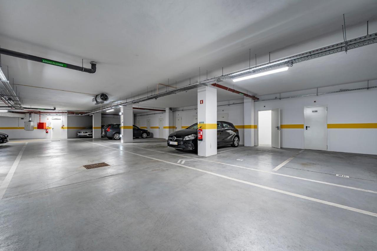 Antas Park Flat With Pool Appartement Porto Buitenkant foto